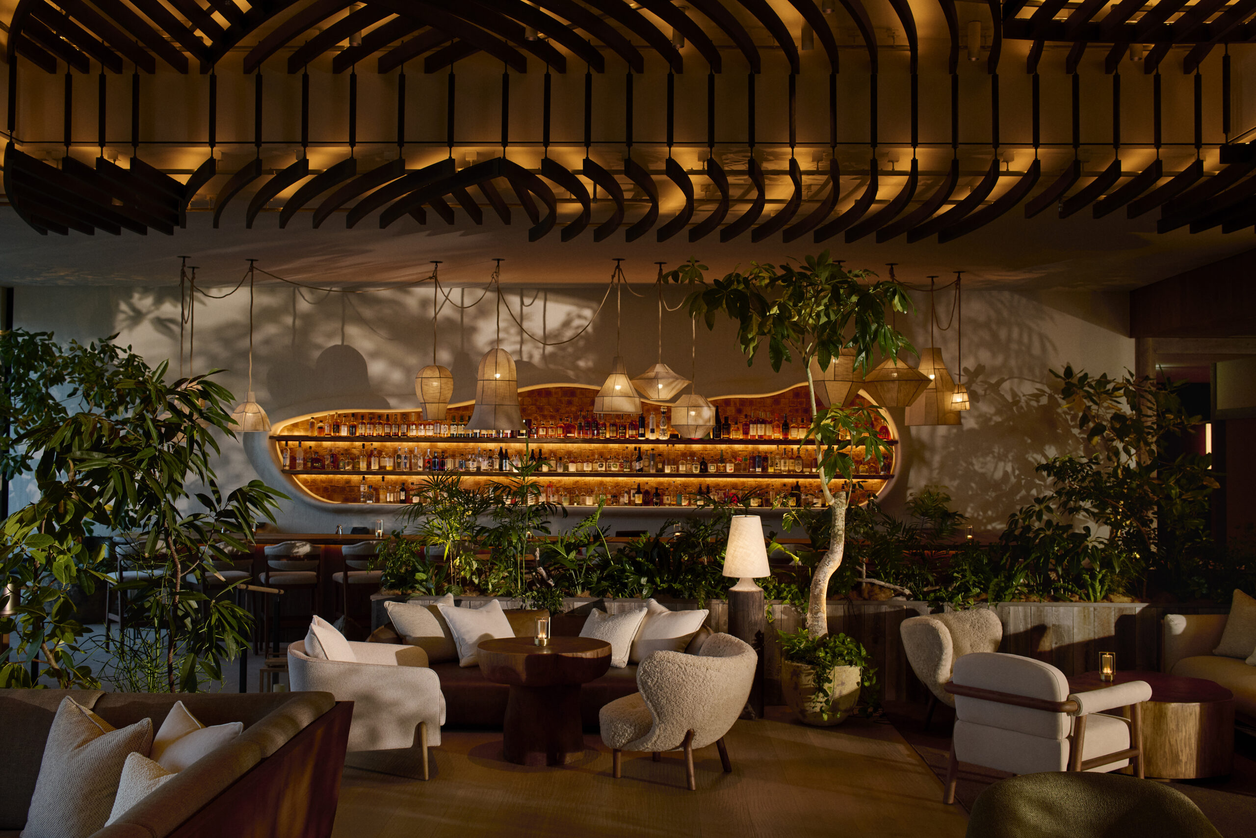 50種のジンを備えた「SPOTTED STONE」